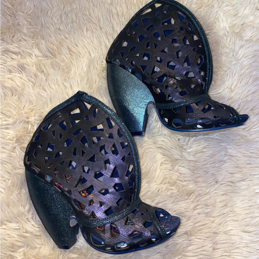 New Irregular Choice